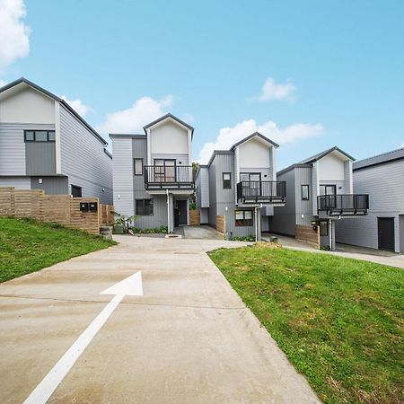 West Harbour Modern 4-Bedroom Retreat Auckland Buitenkant foto