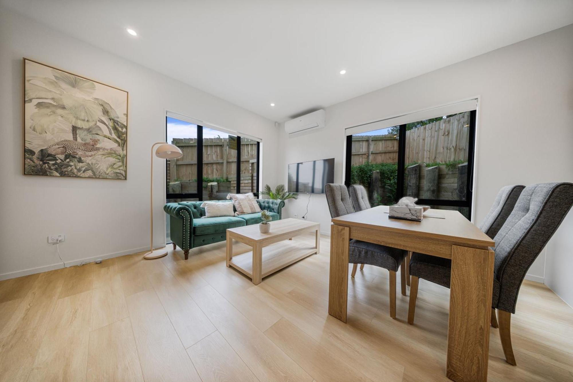 West Harbour Modern 4-Bedroom Retreat Auckland Buitenkant foto