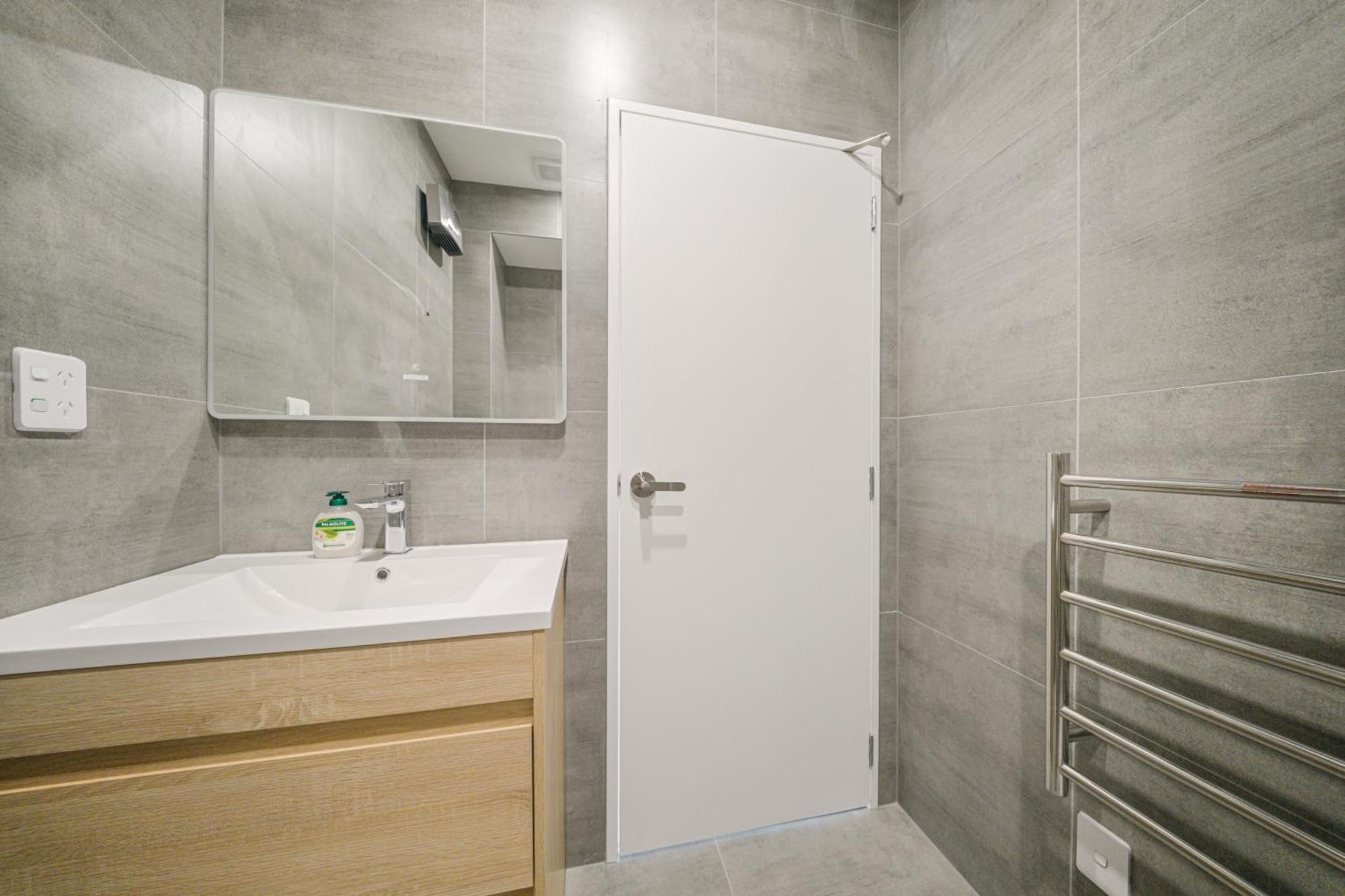 West Harbour Modern 4-Bedroom Retreat Auckland Buitenkant foto