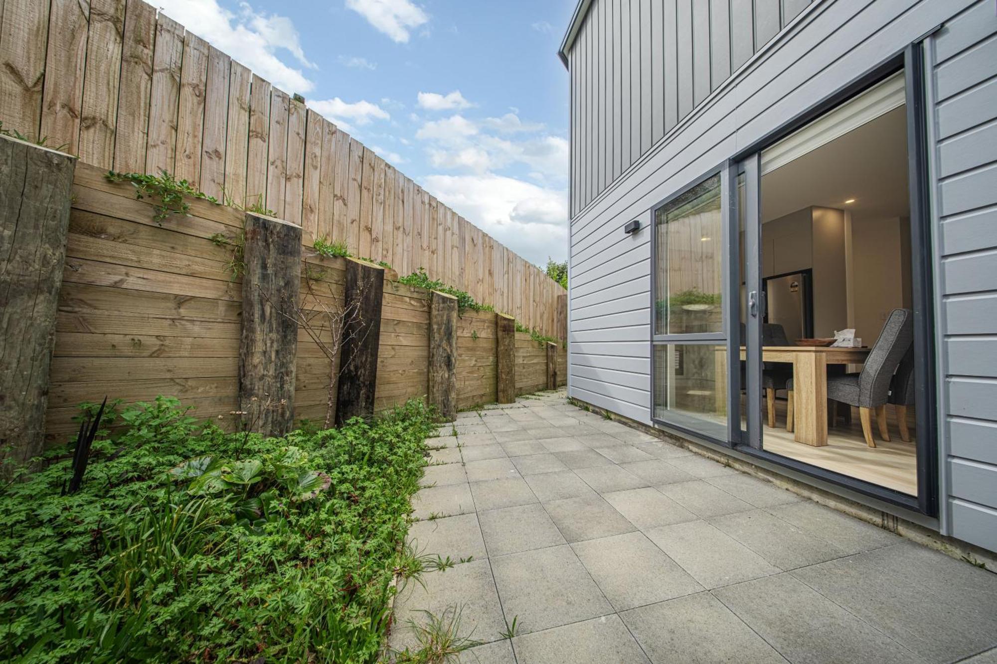 West Harbour Modern 4-Bedroom Retreat Auckland Buitenkant foto